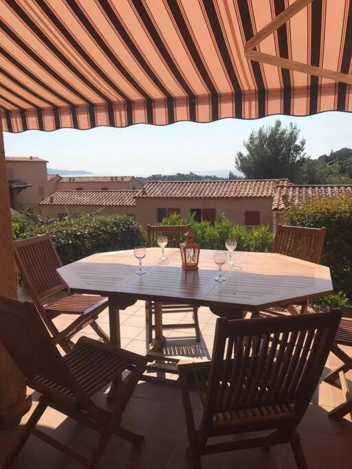 Terrasse De 30M2 Vue Mer Panoramique 1 Chambre Apartman Cavalaire-sur-Mer Kültér fotó